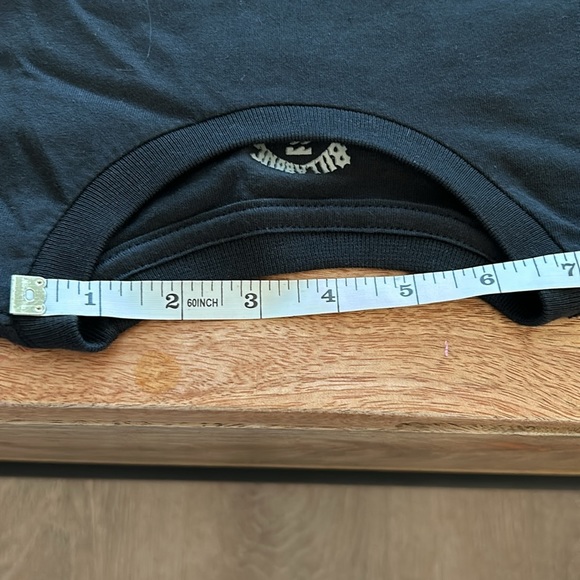 Brand is Billabong - Picture 6 of 10